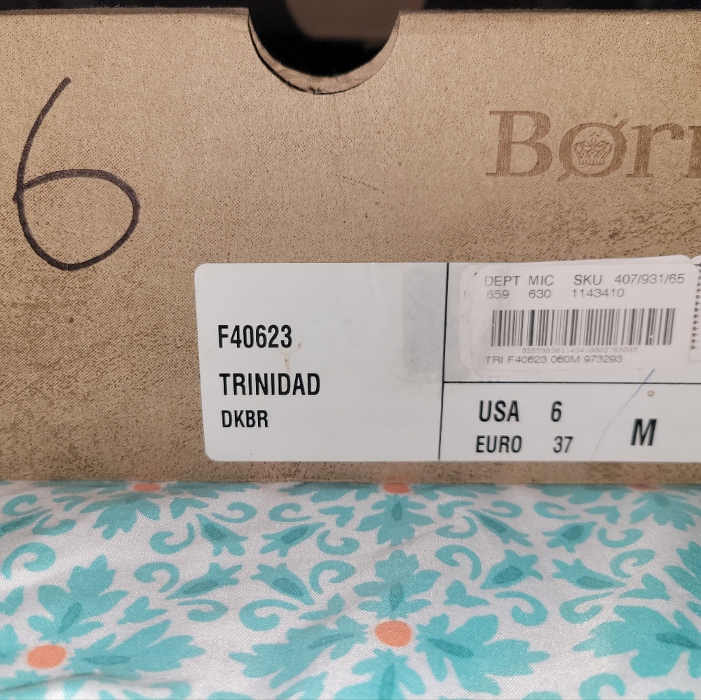 Born Sandals - Picture 4 of 5